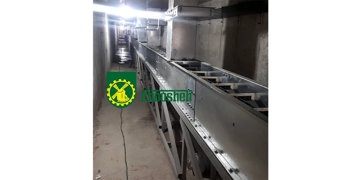 چین کانوایر زیر کندوهای گندم